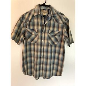 Men's Short Sleeve Pearl Button‎ Snap Front.  Double Pocket.  Plaid.  Small